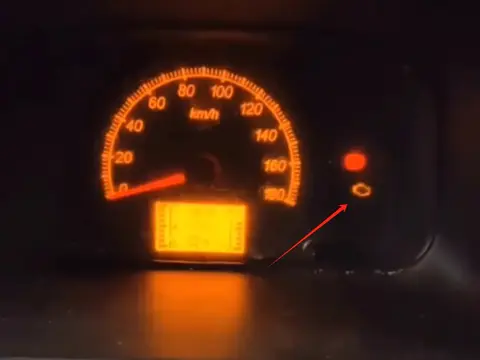 五菱神车报氧传感器故障,如何通过数据流,快速判断故障点!