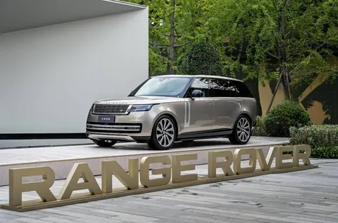 直击“豪车税”新规落地:保时捷被抢购 捷豹路虎火速“兜底”