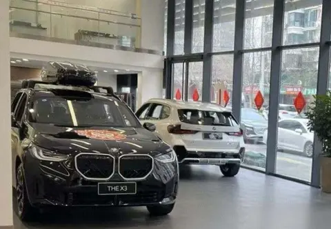 奔驰、宝马、奥迪开年集体降价,销售员:是否考虑新能源?