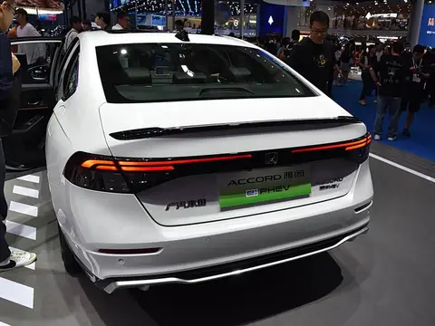 复购价13.88万! 雅阁e:PHEV限1000台 ,值不值入手